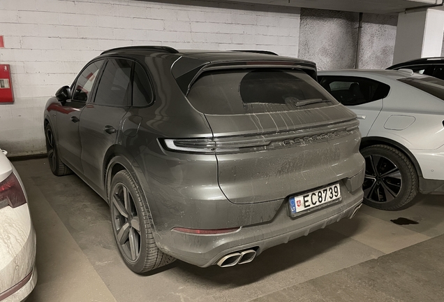 Porsche 9YA Cayenne Turbo E-Hybrid