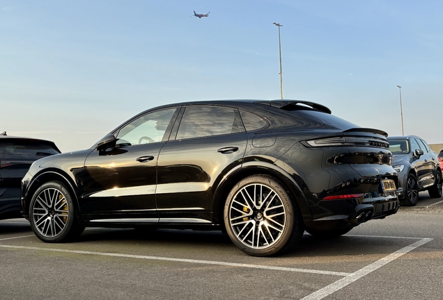Porsche Cayenne Coupé Turbo E-Hybrid