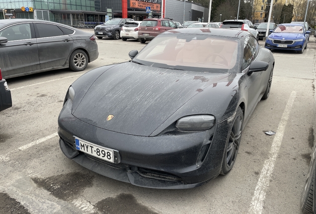 Porsche Taycan Turbo