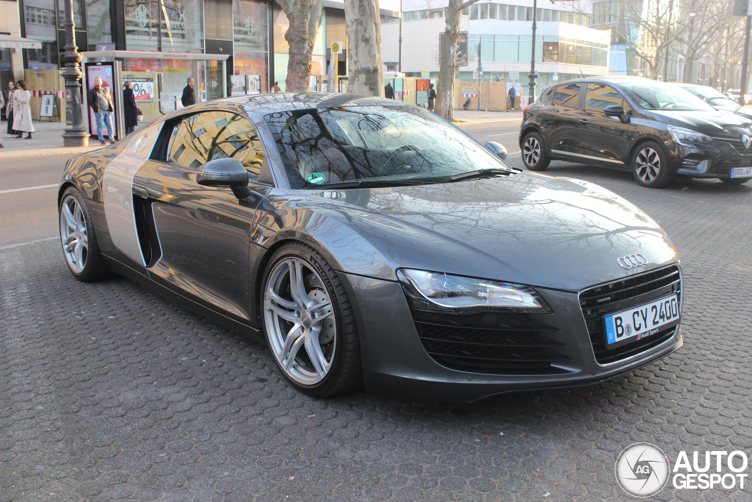 Audi R8