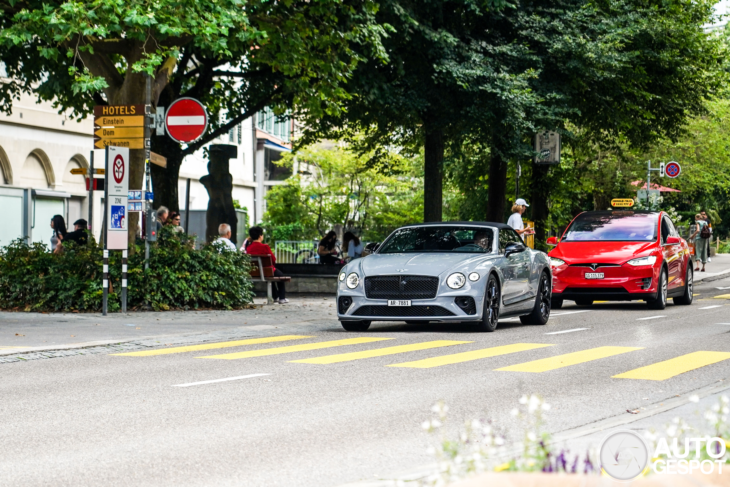 Bentley Continental GTC V8 S 2023