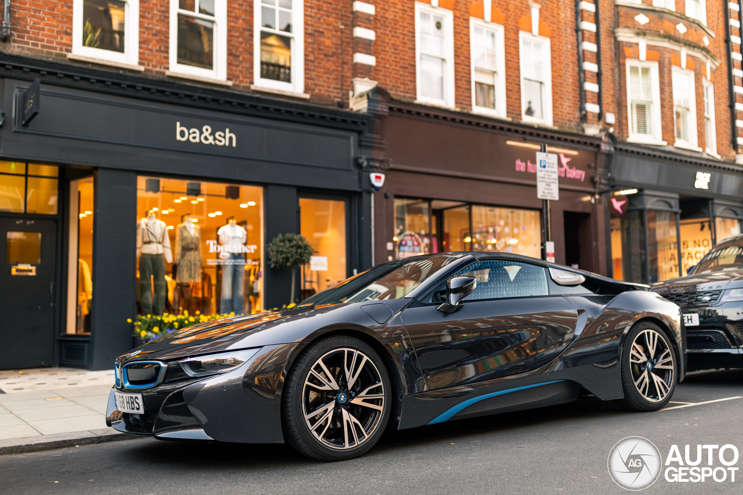 BMW i8 Roadster