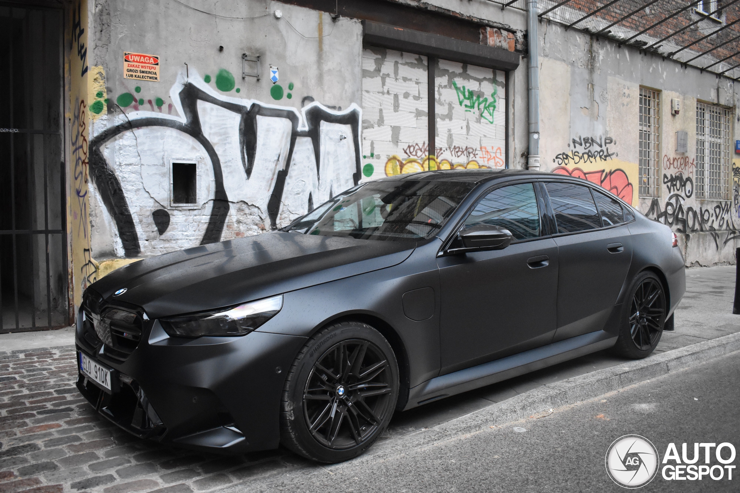 BMW M5 G90