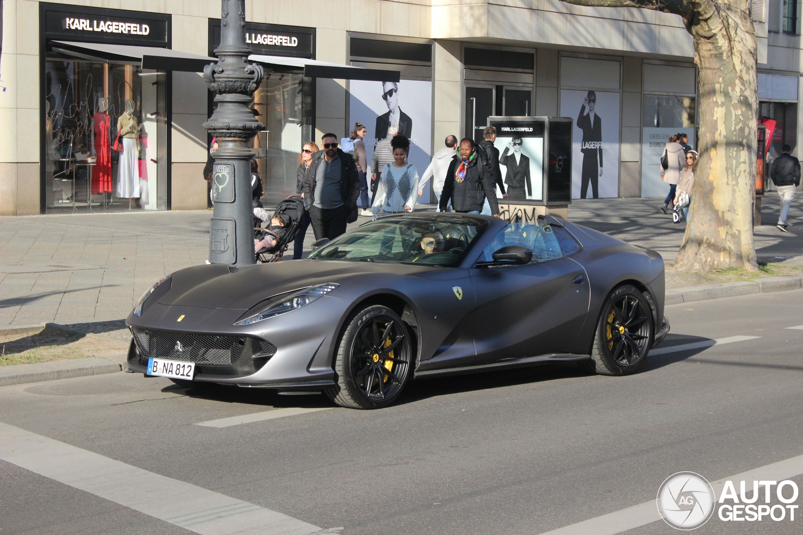 Ferrari 812 GTS