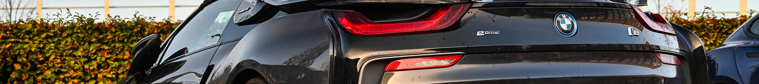 BMW i8 Roadster