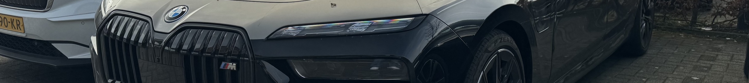 BMW M760e xDrive