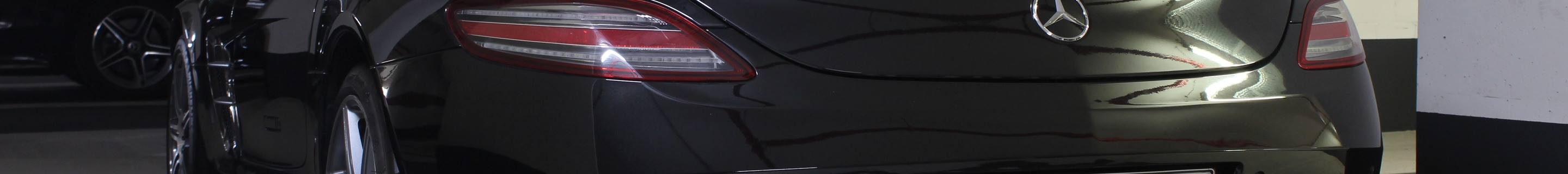 Mercedes-Benz SLS AMG