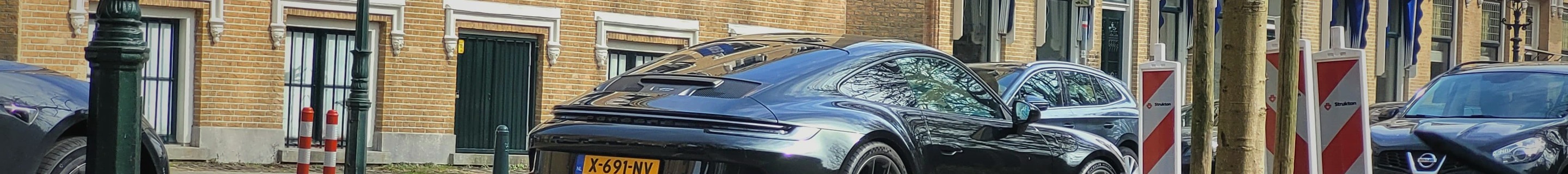 Porsche 992 GT3 Touring