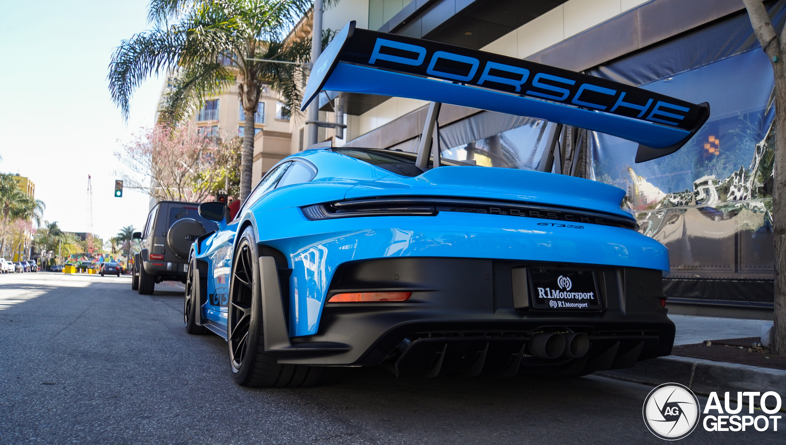 Porsche 992 GT3 RS Weissach Package