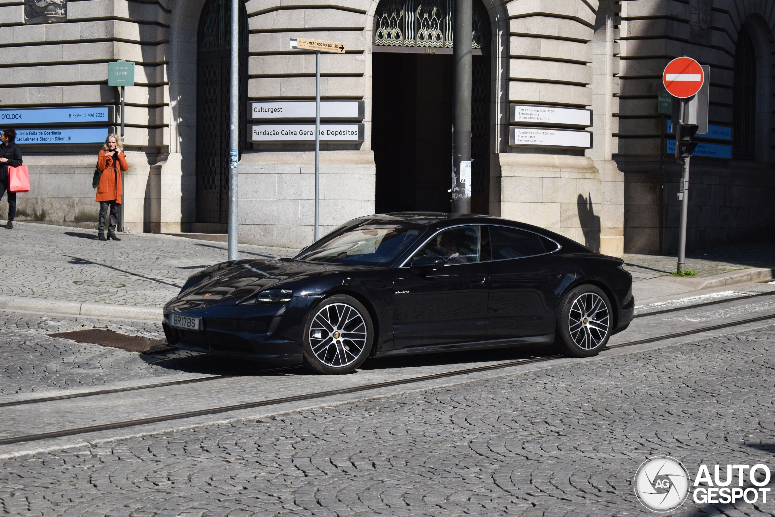 Porsche Taycan Turbo