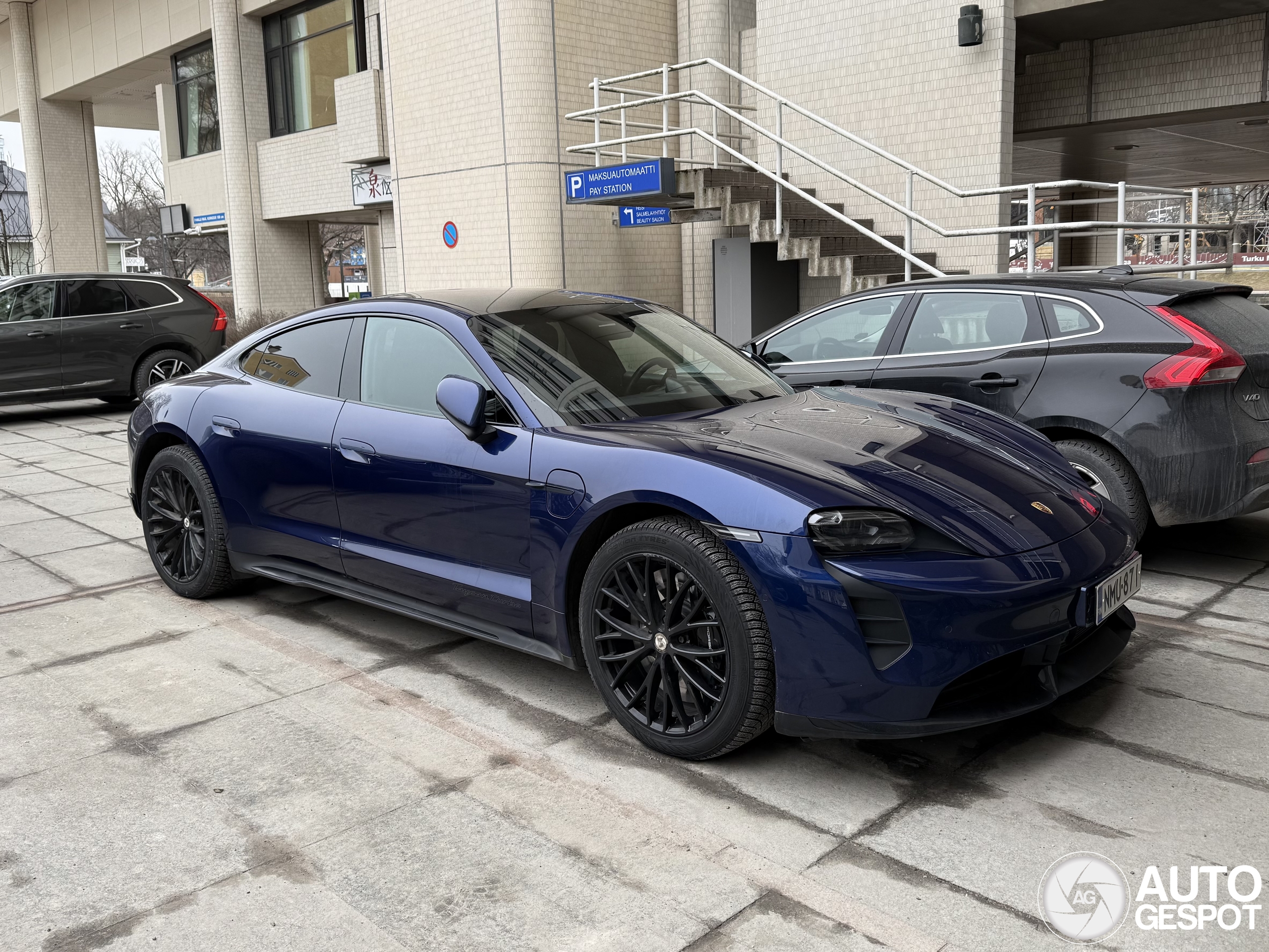 Porsche Taycan Turbo