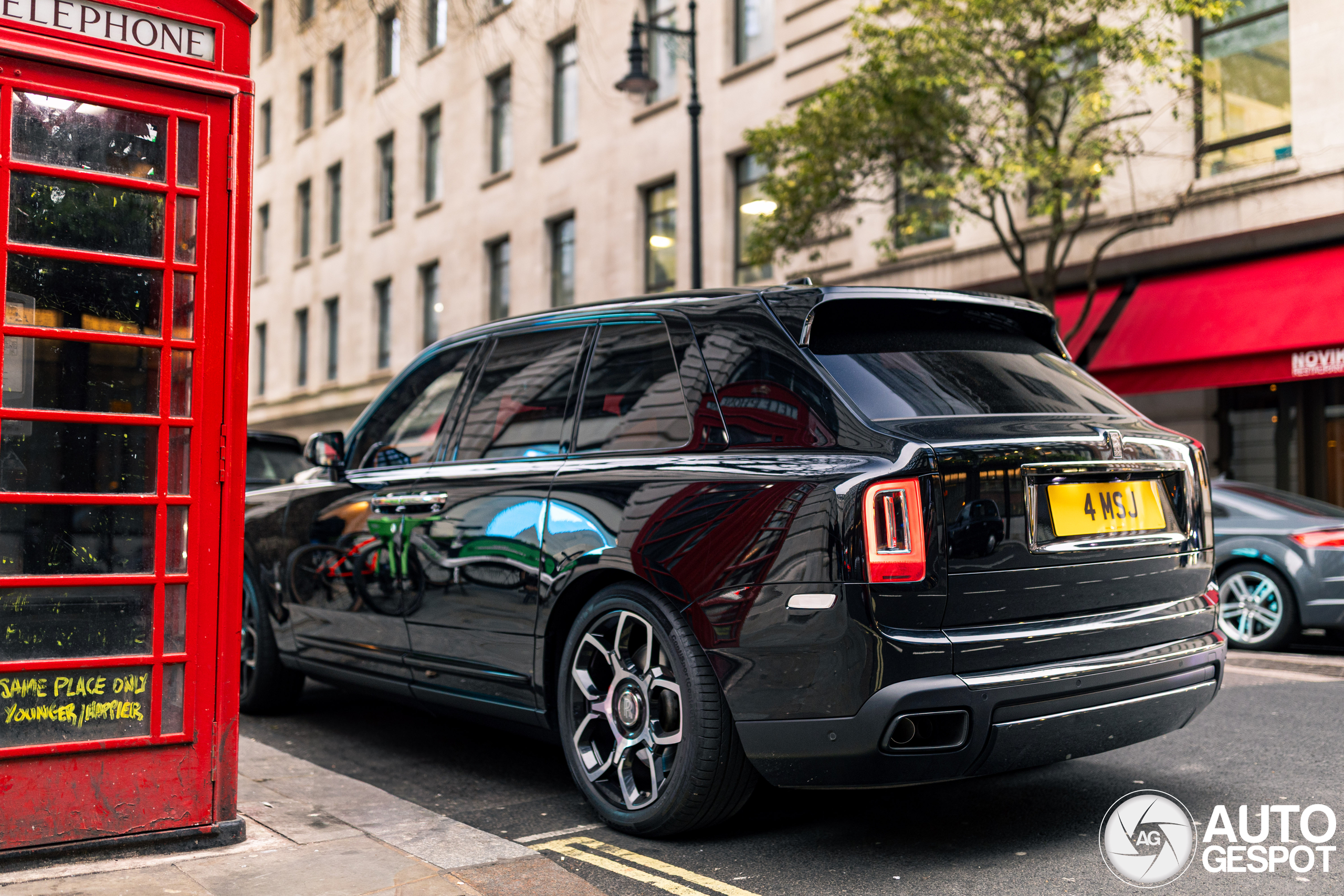 Rolls-Royce Cullinan Black Badge