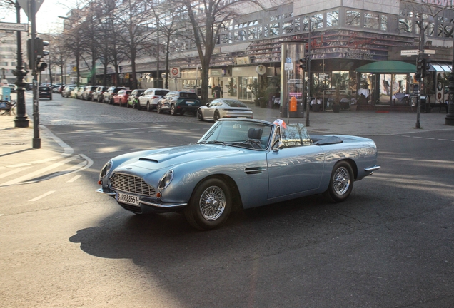 Aston Martin DB6 Volante