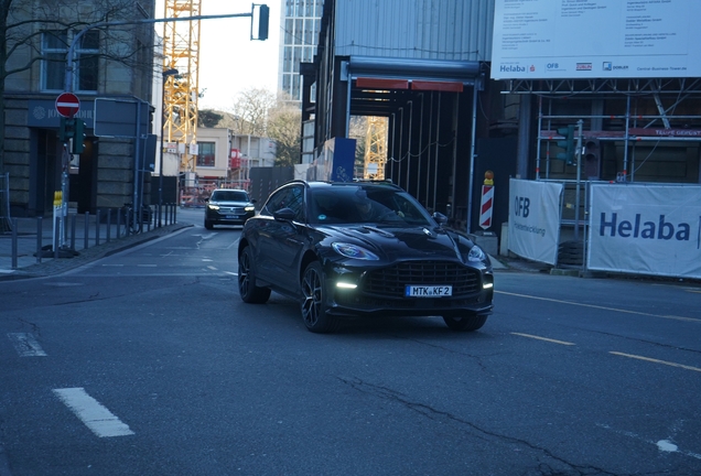 Aston Martin DBX707