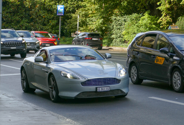 Aston Martin Virage 2011