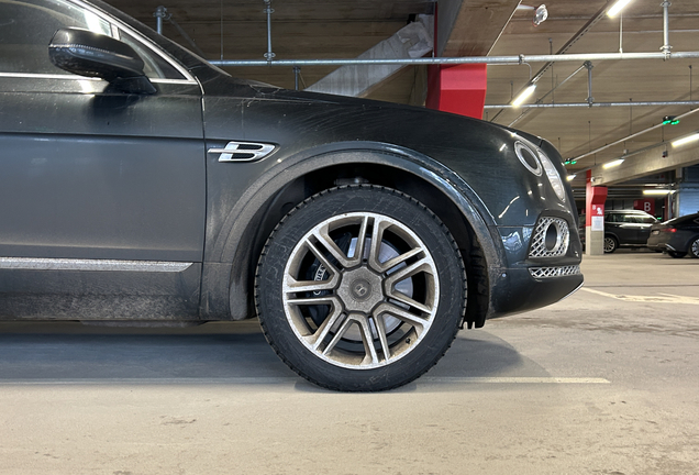 Bentley Bentayga Hybrid