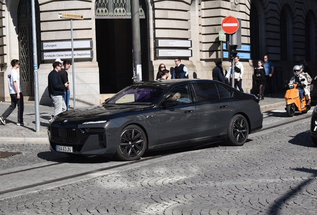 BMW M760e xDrive