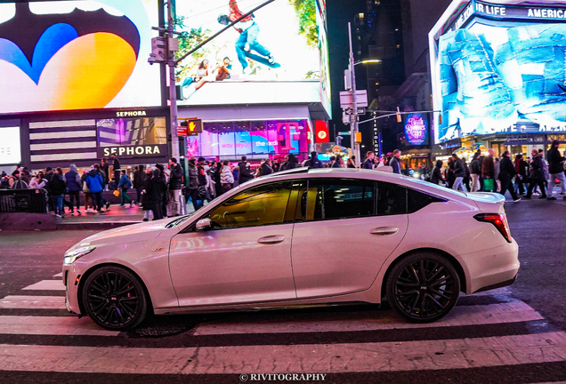 Cadillac CT5-V