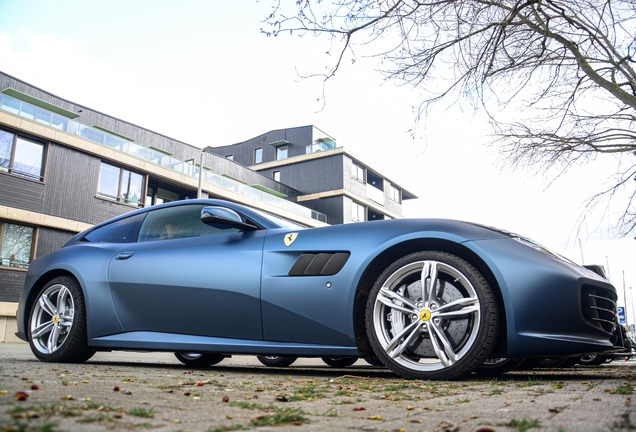 Ferrari GTC4Lusso