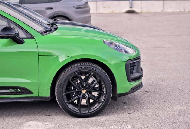 Porsche 95B Macan GTS MkIII