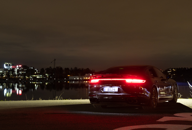 Porsche 971 Panamera Turbo S E-Hybrid