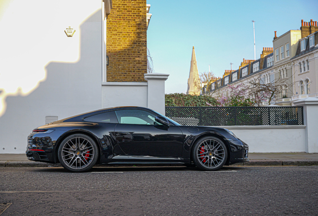 Porsche 992 Carrera 4S