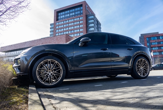 Porsche Macan EV Turbo