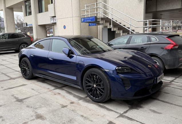 Porsche Taycan Turbo