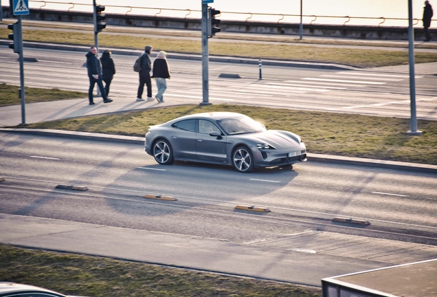 Porsche Taycan Turbo S