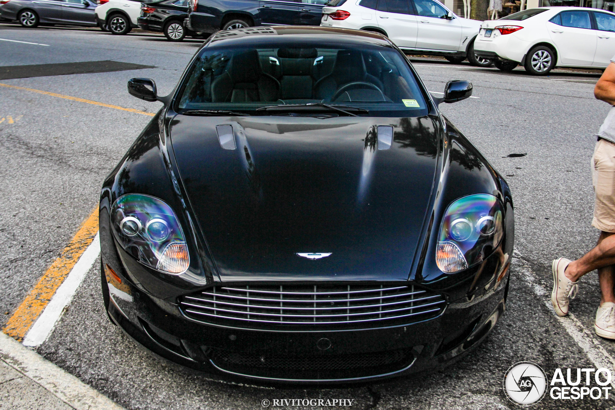 Aston Martin DB9