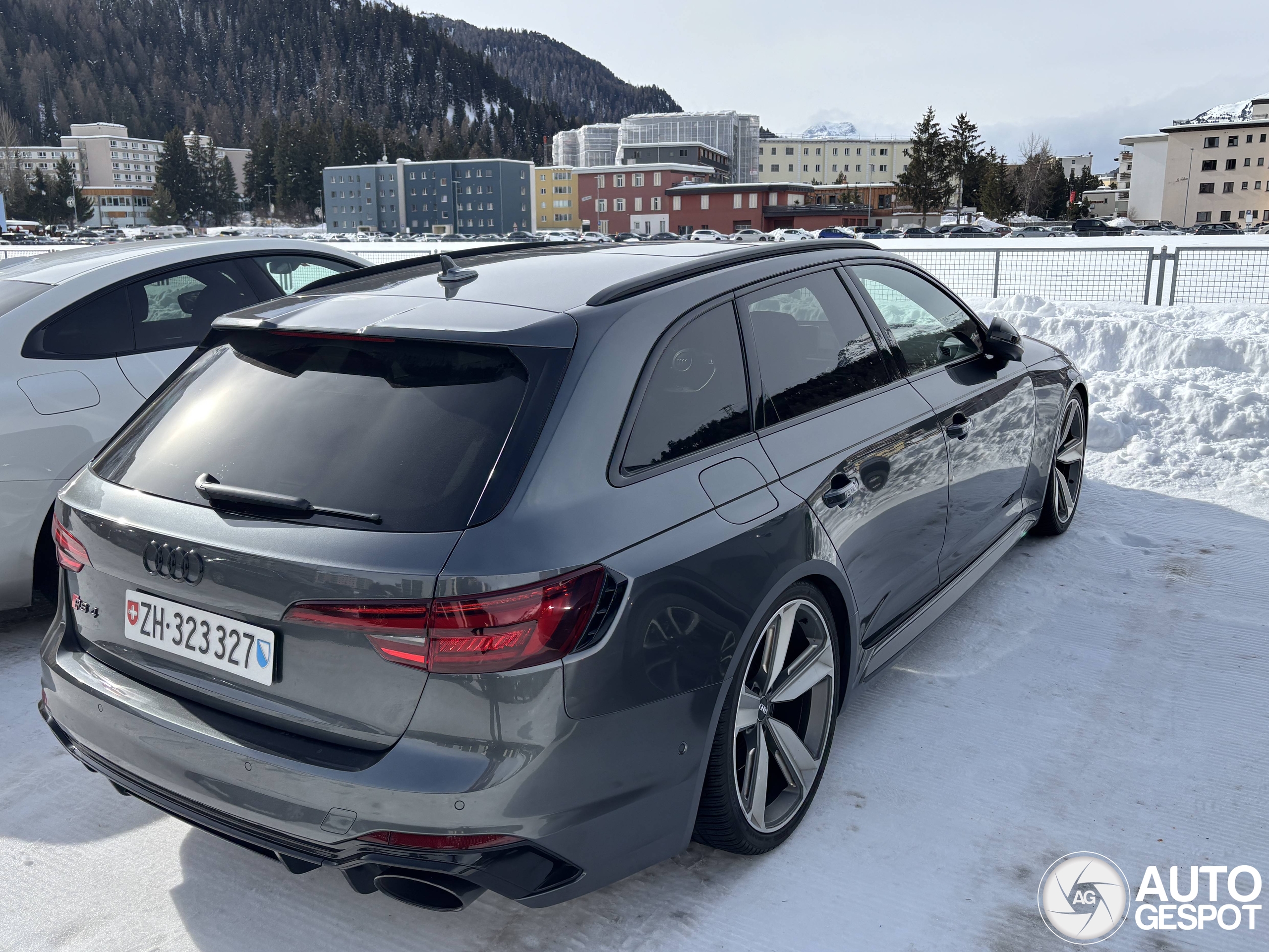 Audi RS4 Avant B9
