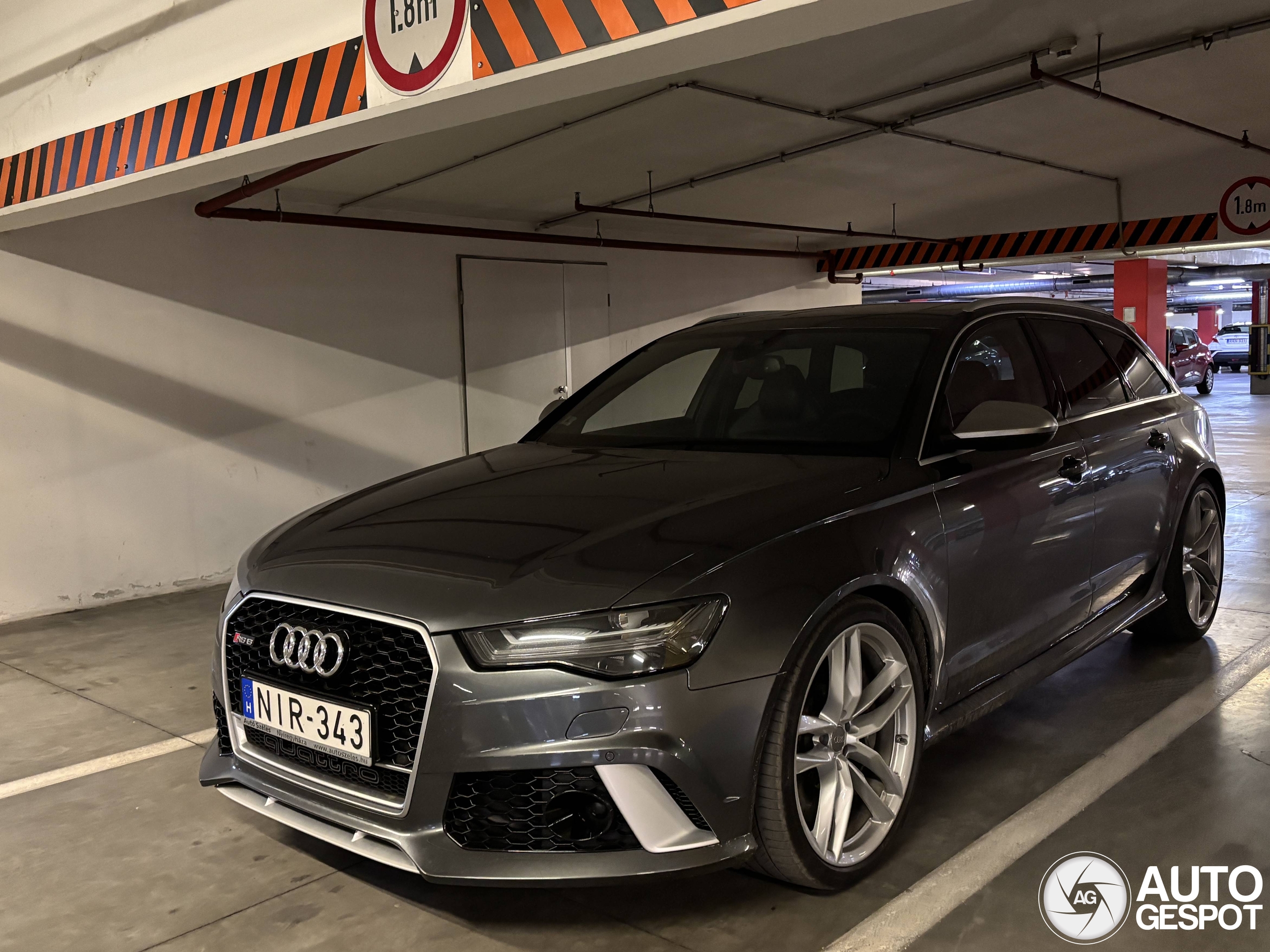 Audi RS6 Avant C7 2015