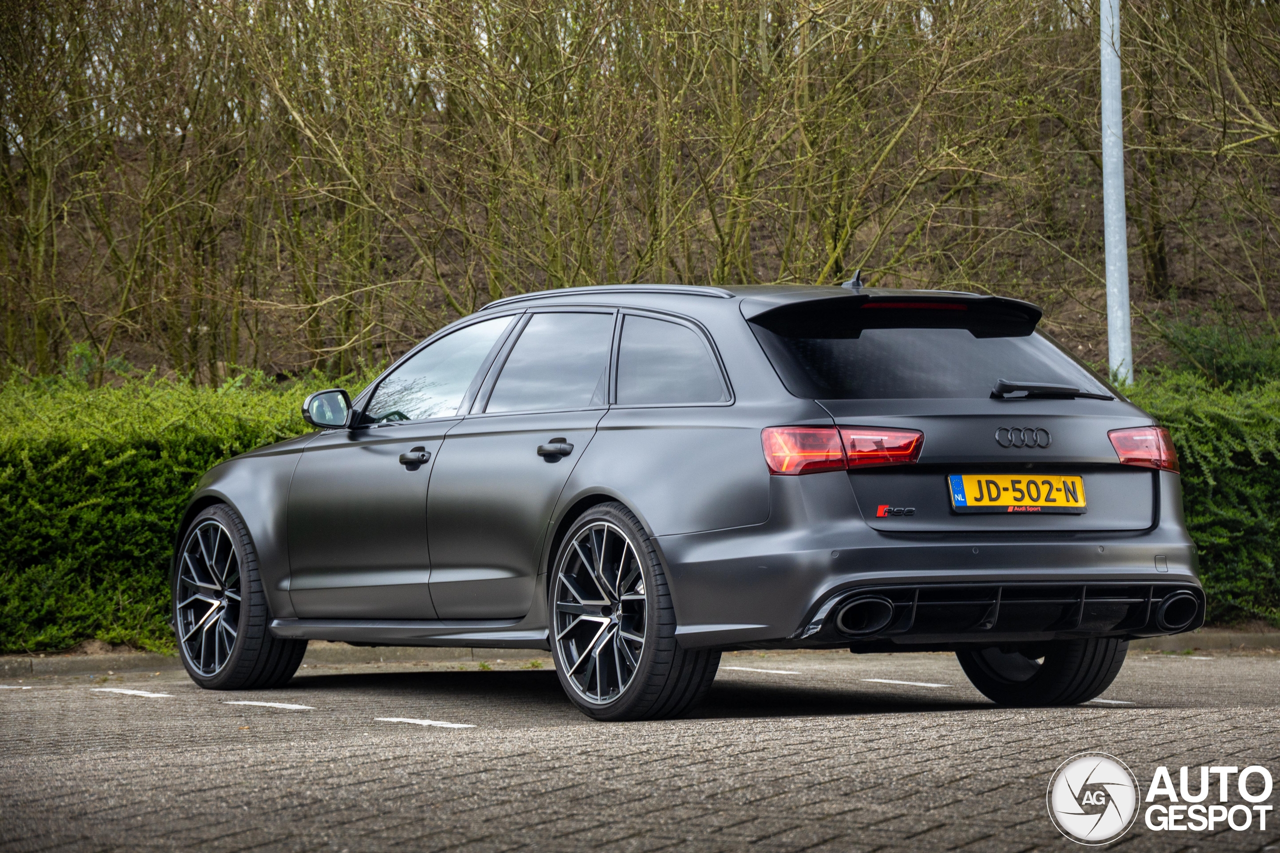 Audi RS6 Avant C7 2015