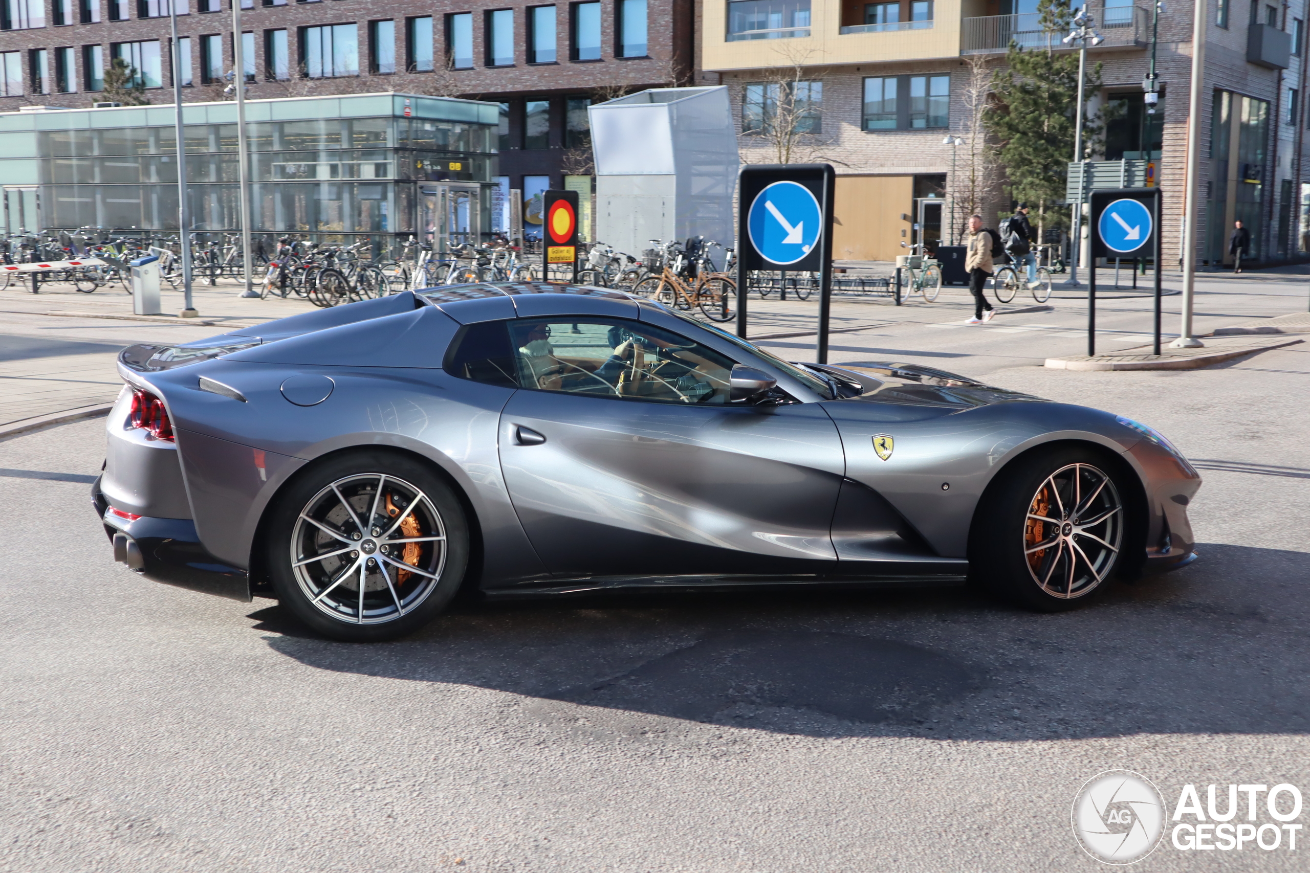 Ferrari 812 GTS