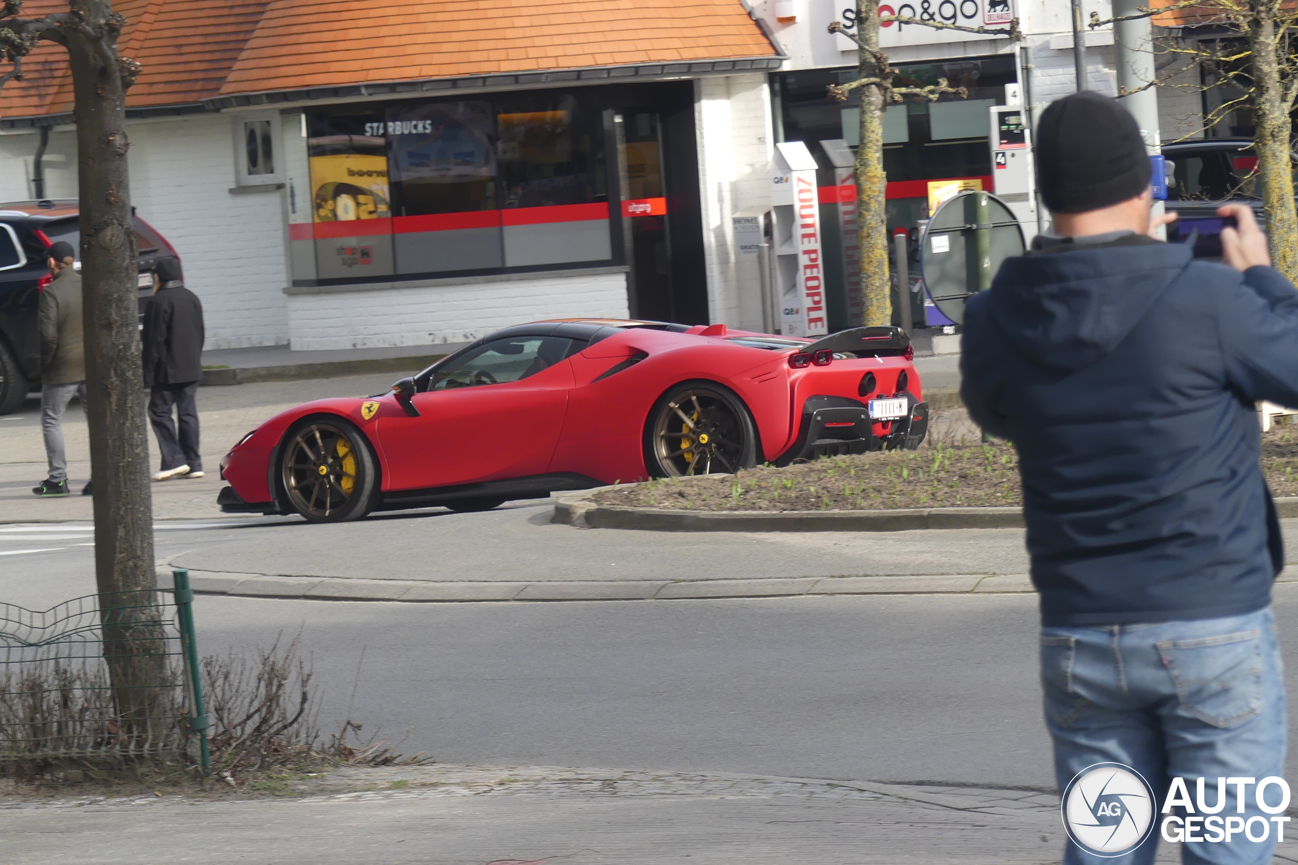 Ferrari SF90 Spider Assetto Fiorano Novitec Rosso
