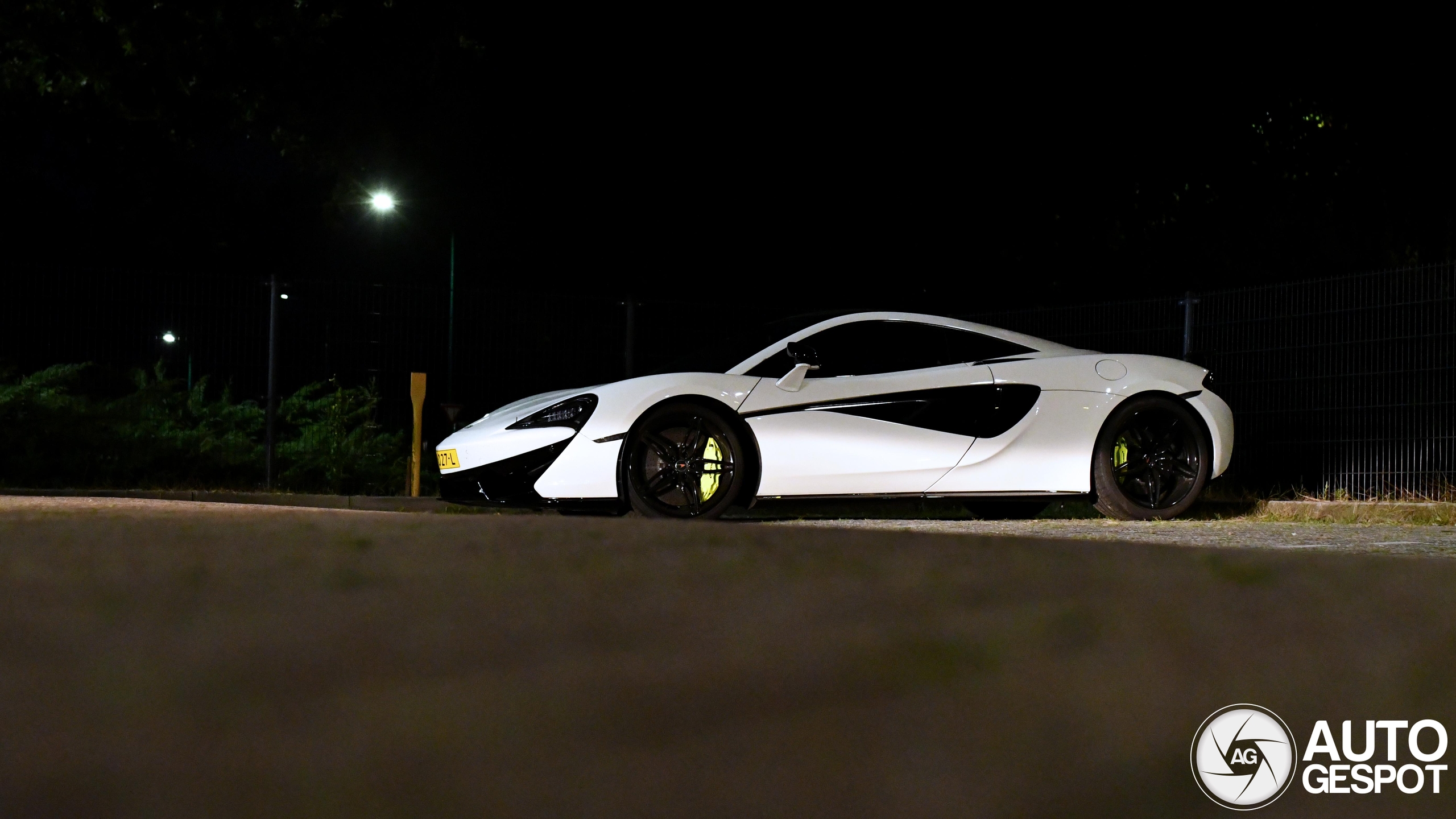 McLaren 570S