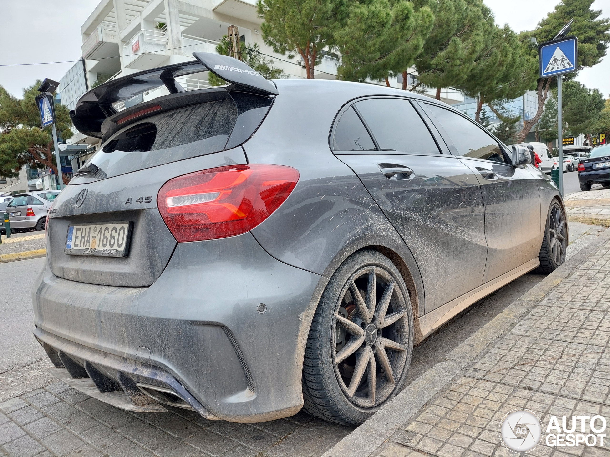 Mercedes-AMG A 45 W176 2015
