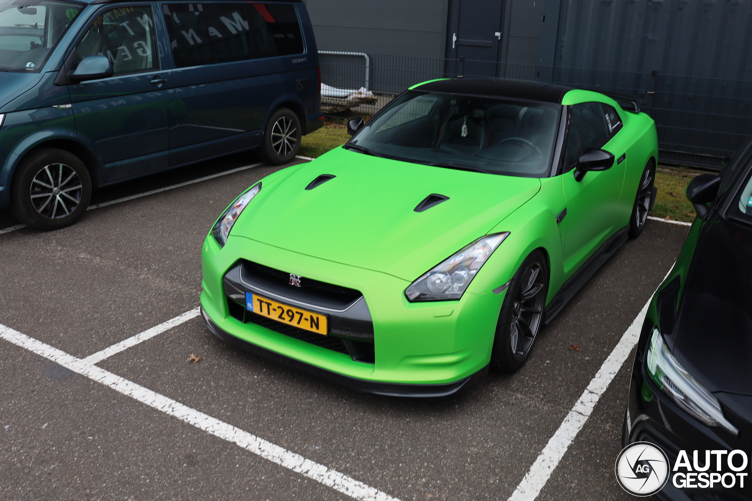 Nissan GT-R
