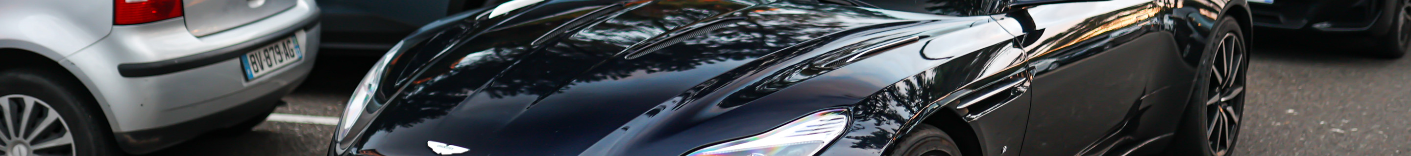 Aston Martin DB11