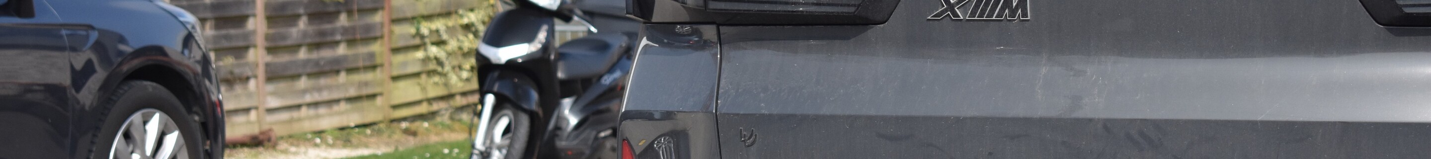 BMW XM G09