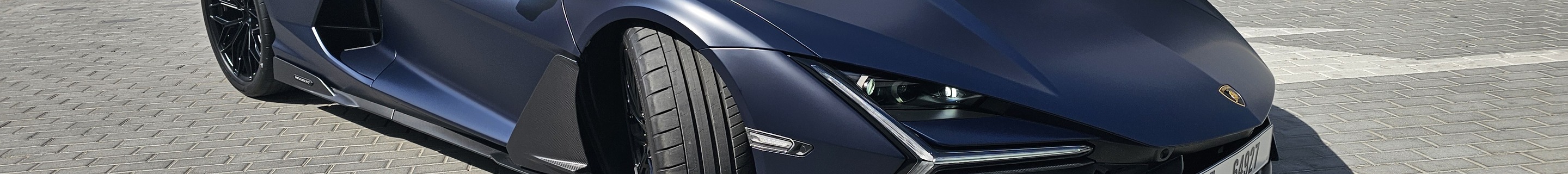 Lamborghini Revuelto