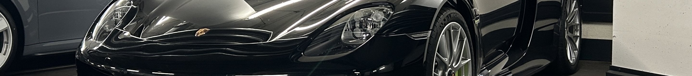 Porsche 918 Spyder Weissach Package