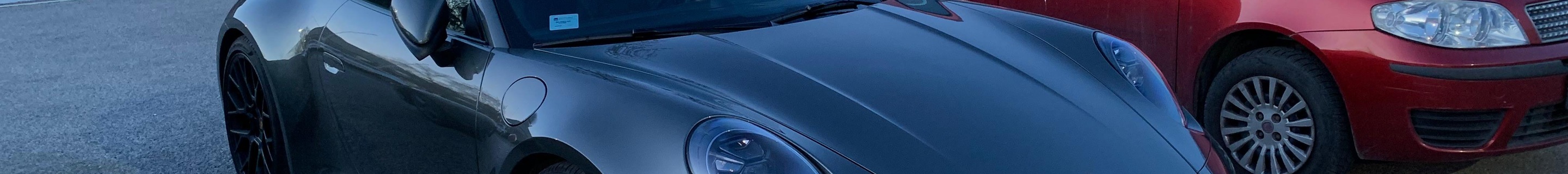 Porsche 992 Carrera 4 GTS