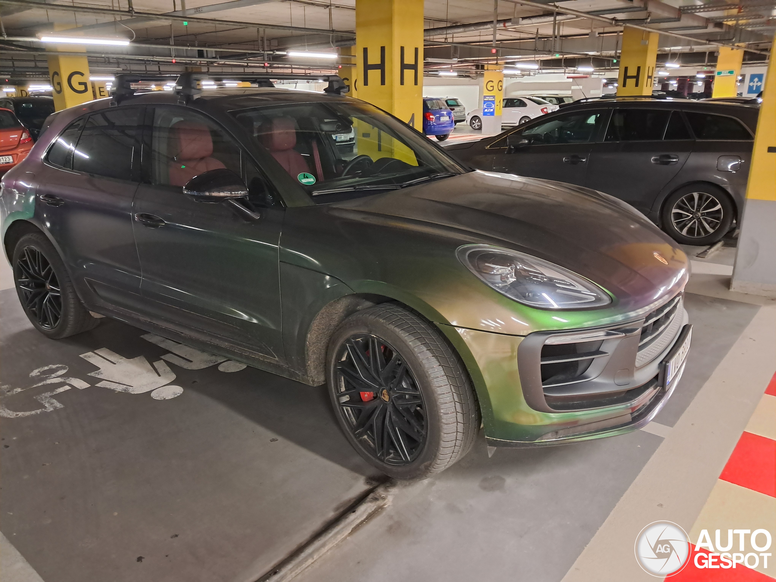 Porsche 95B Macan GTS MkIII