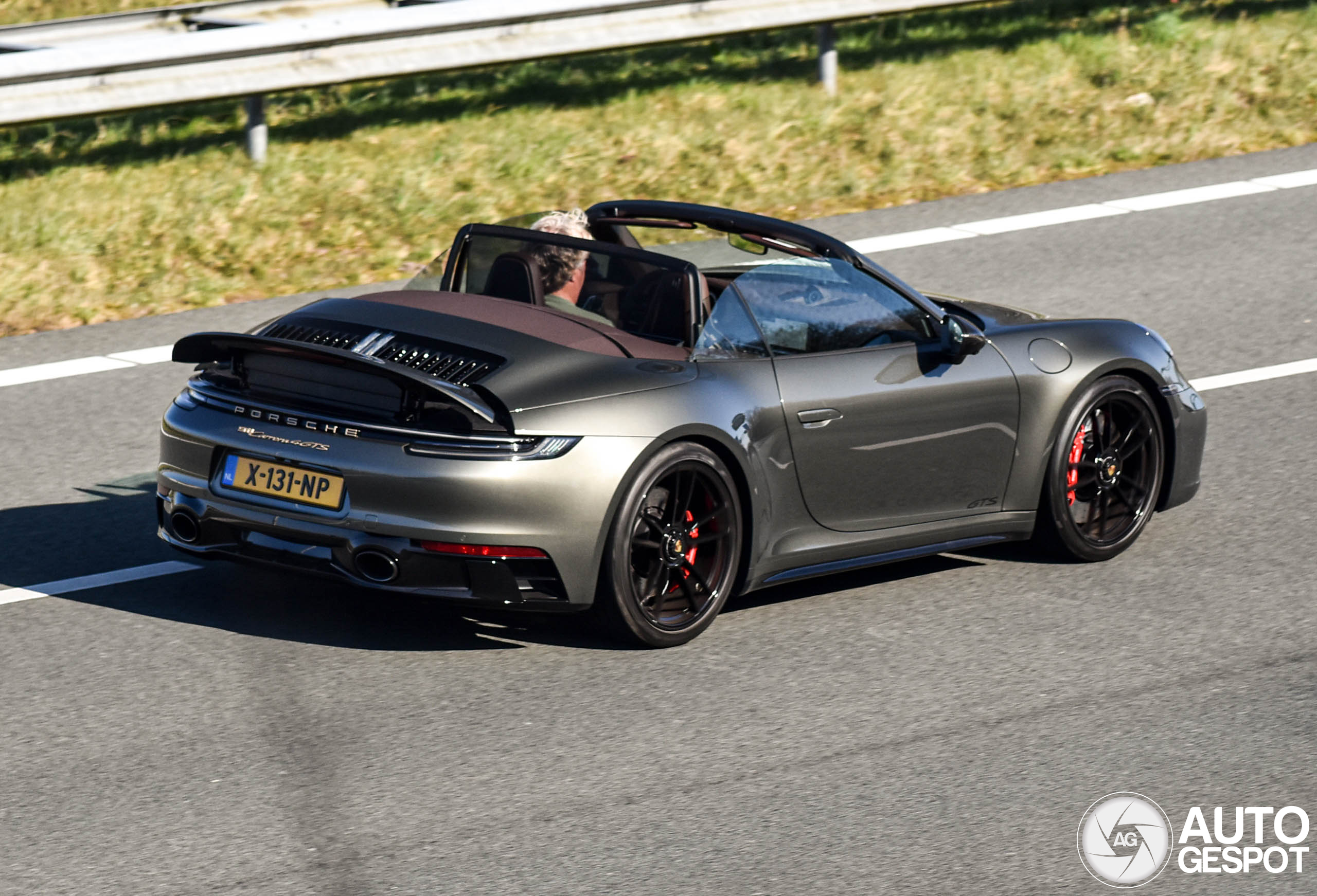 Porsche 992 Carrera 4 GTS Cabriolet
