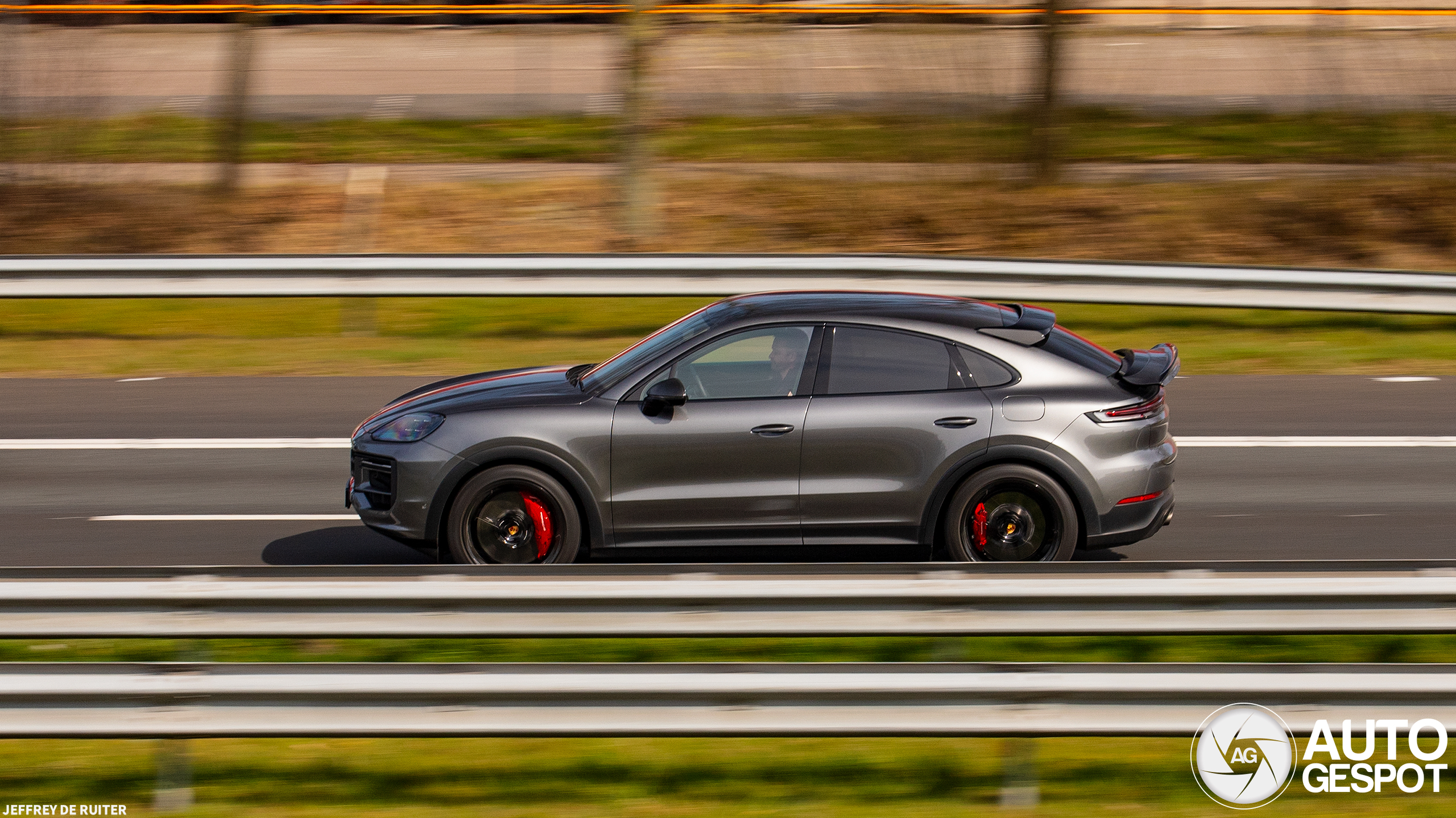 Porsche Cayenne Coupé Turbo E-Hybrid