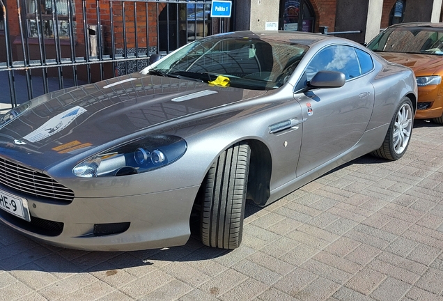 Aston Martin DB9