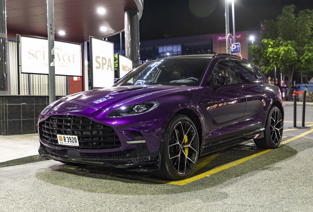 Aston Martin DBX707