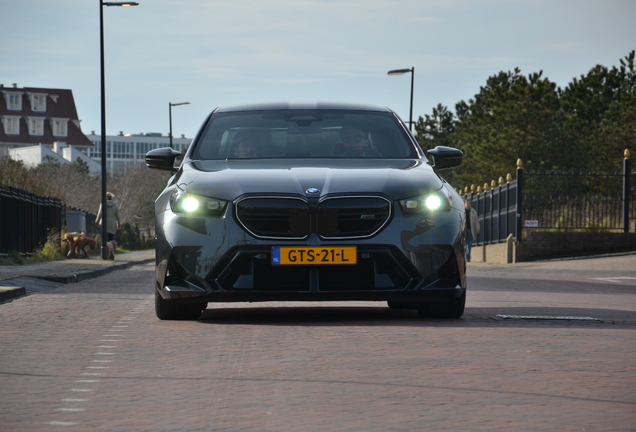BMW M5 G90