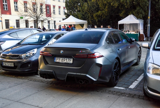 BMW M5 G90